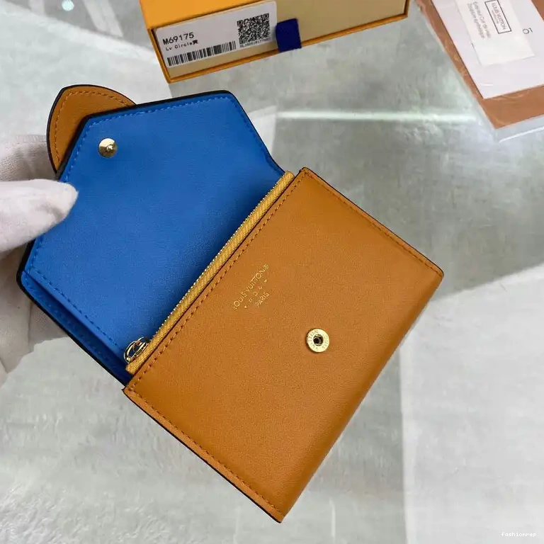 Fashionrepsfam ru Bags 208B570016 LV 0708